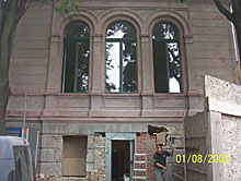 S&uuml;dloggia, Risalit